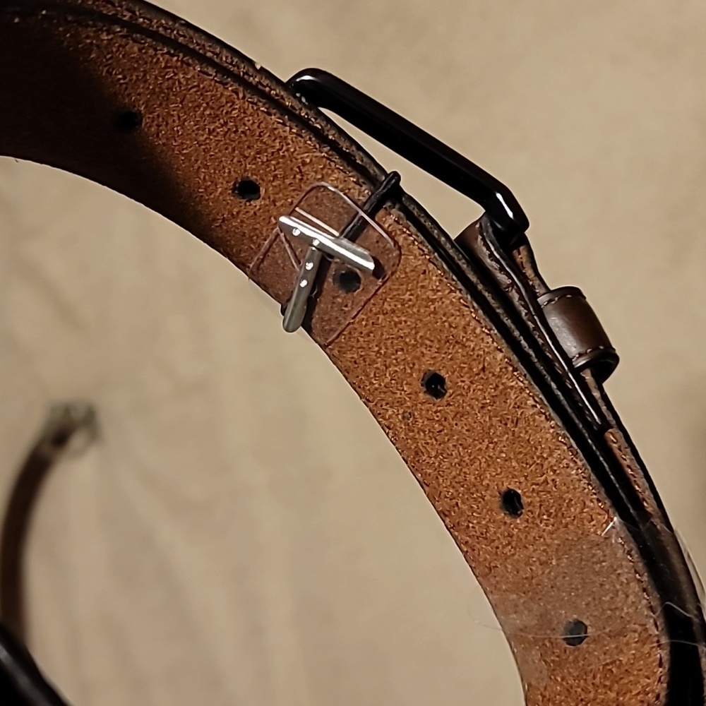 BNWOT DOCKERS Men's Belt - Picture 3 of 5
